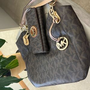 Brown Michael Kors Purse and Wallet